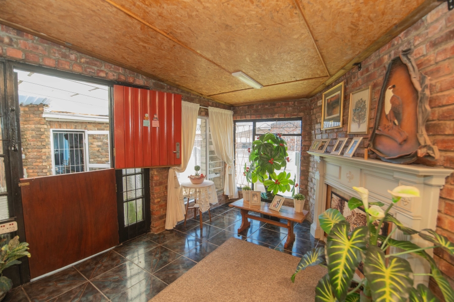 6 Bedroom Property for Sale in Sherwood Eastern Cape